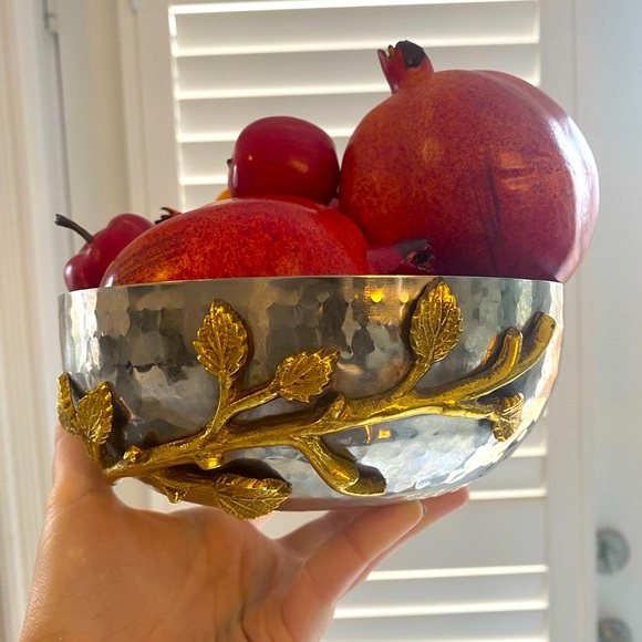 Elegance Golden Vine Hammered Stainless Steel Salad Bowl, 6.5-Inch, Silver/Gold - Picture 2 of 2